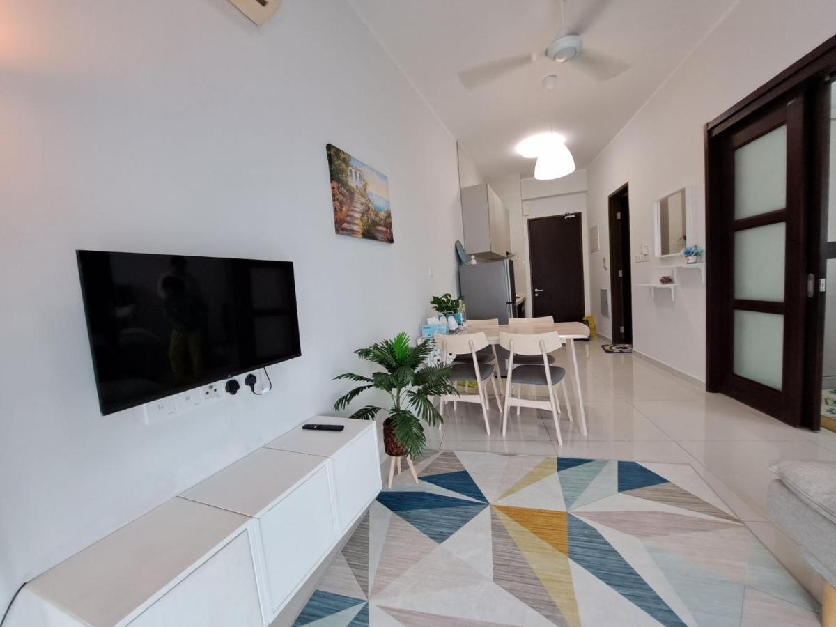 Cozy Home Country Garden At Dangabay Of Jb, Free Wifi And Streaming Johor Bahru Exterior photo