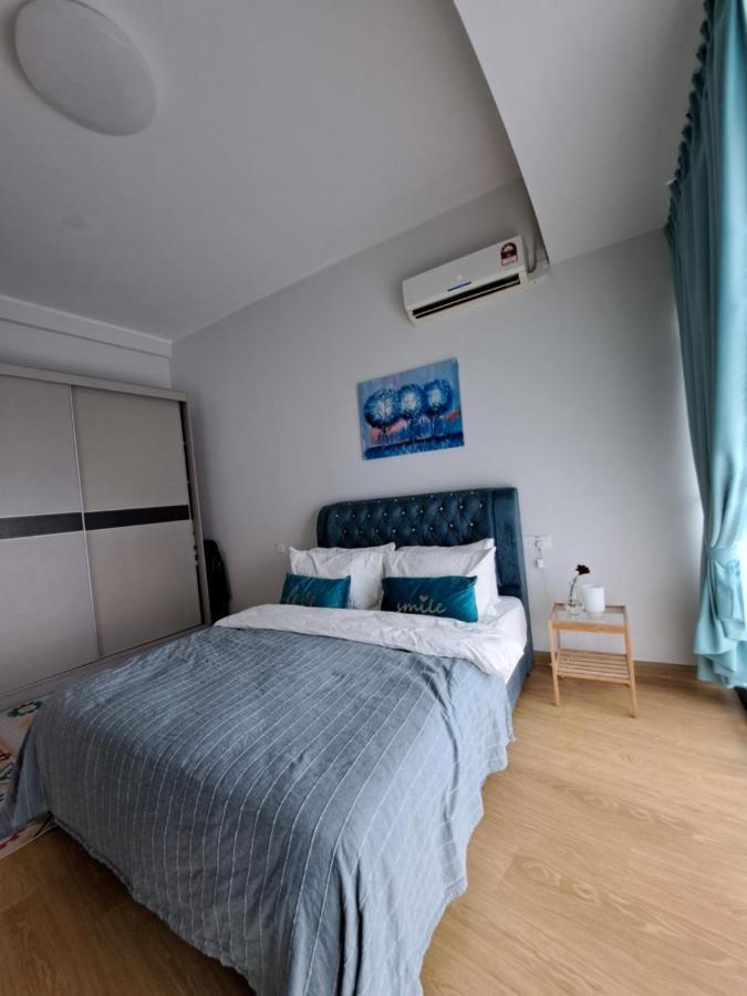 Cozy Home Country Garden At Dangabay Of Jb, Free Wifi And Streaming Johor Bahru Exterior photo