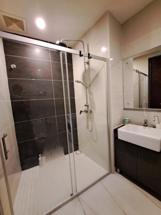 Cozy Home Country Garden At Dangabay Of Jb, Free Wifi And Streaming Johor Bahru Exterior photo